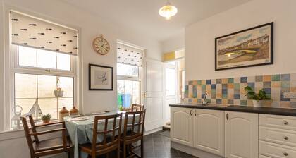 Crail Farm House Perfect for TheCowShed