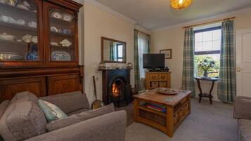 Holiday Home | Living area | TV