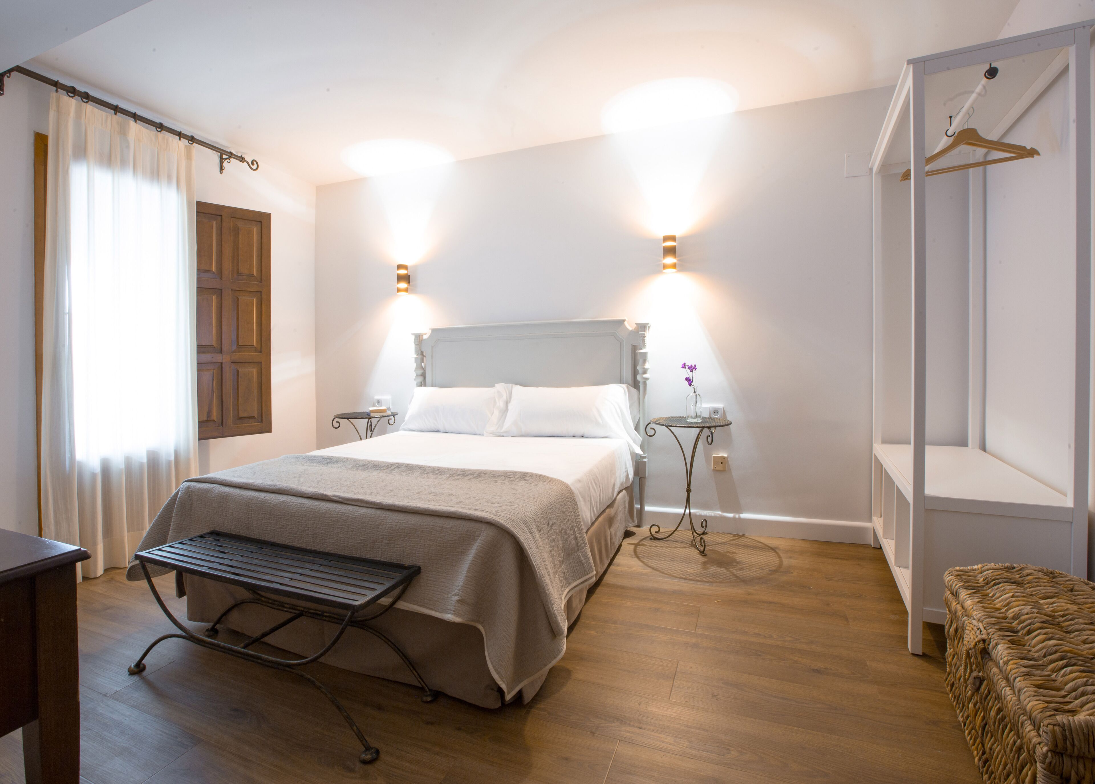 habitación doble con terraza, balcón o abuhardillada | free wifi, bed sheets