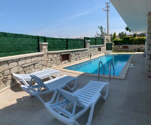 Outdoor pool - Villa with Private Pool in Alacati 13 (Cesme)