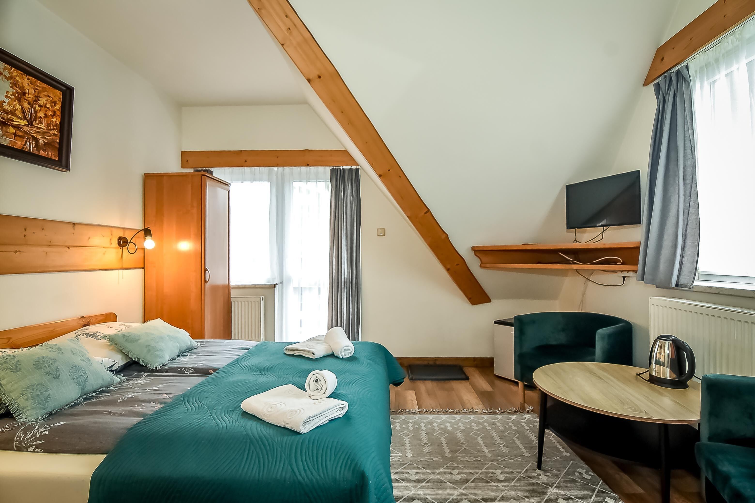 Double Room (Nr 2) | Cribs (surcharge), WiFi (free), bed sheets