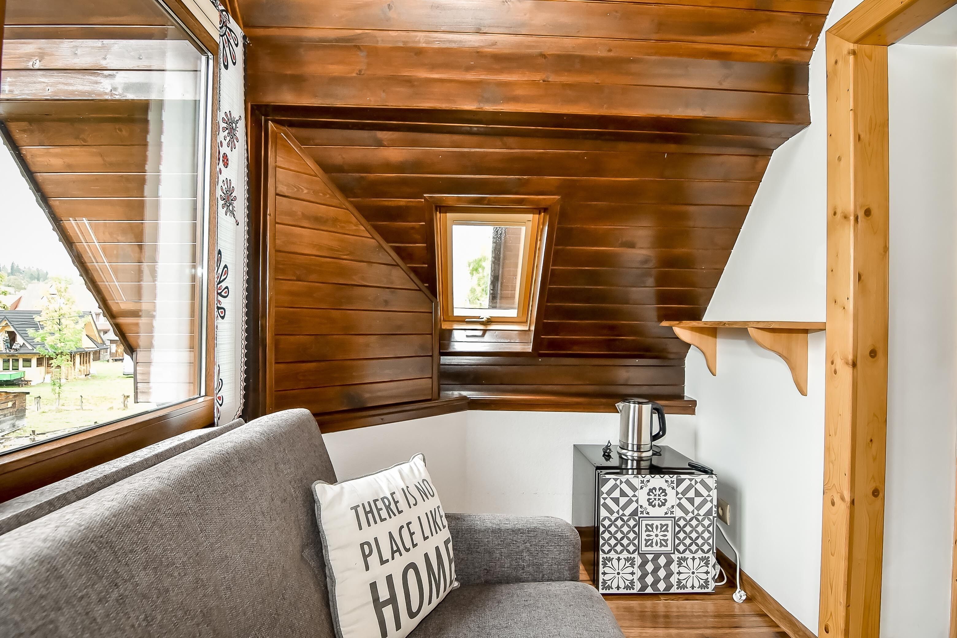 トリプルルーム (Nr 1) | ベビーベッド、WiFi (無料)、ベッドシーツ