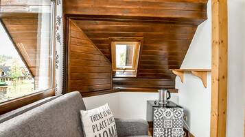 1 bedroom, cots/infant beds, free WiFi, bed sheets