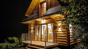 คอทเทจ | บริเวณนั่งเล่น | ทีวีจอแบน