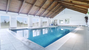 Cottage, 6 Bedrooms | Pool