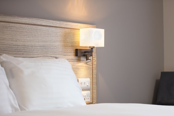 Bureau, Wi-Fi gratuit, draps fournis