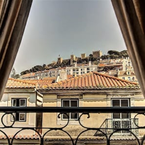 Terrace/patio - We Love F Tourists: Hostel (Lisbon)