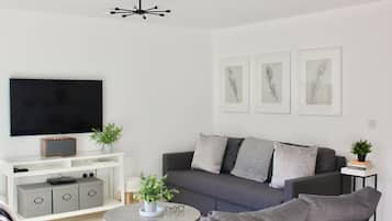 Familienhaus, 3 Schlafzimmer, Balkon | Wohnzimmer | Smart-TV, Netflix