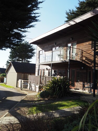 Tincroft Cottage Luxury Coastal Living