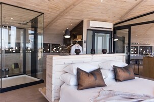 Ropa de cama de alta calidad y minibar con artículos gratuitos 