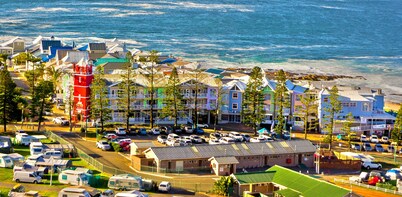 Point Village Hotel