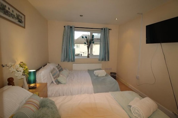 Desk, free WiFi, bed sheets