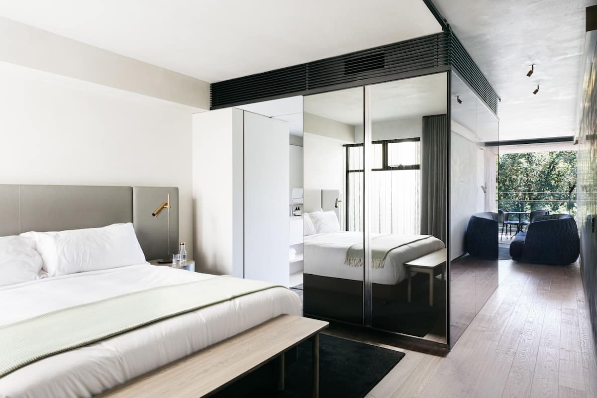 Suite | Seprai katun Mesir, seprai premium, bantalan ekstra lembut, dan minibar