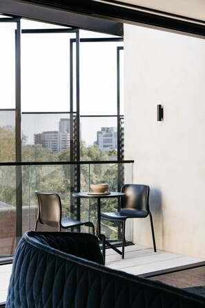 One Bedroom Urban Penthouse | Courtyard view