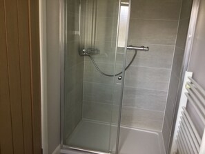 Bathtub - Seacroft -  a seacroft that sleeps 8 guests  in 4 bedrooms (Kyle of Lochalsh)