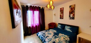 4 habitaciones, tabla de planchar con plancha y wifi gratis 