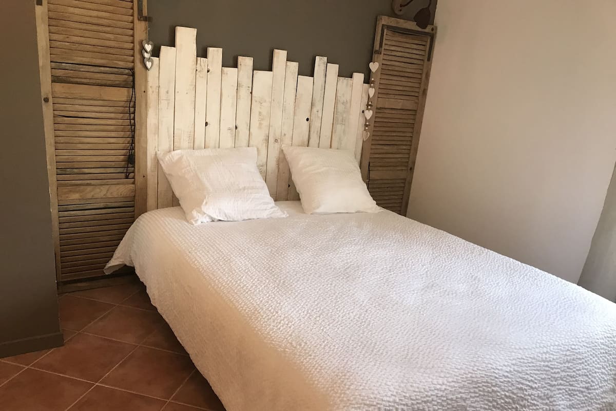 In-room safe, soundproofing, iron/ironing board (on request), free WiFi