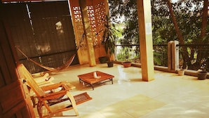 Terrace/patio - Banlung balcony chill out bar (Ban Lung)