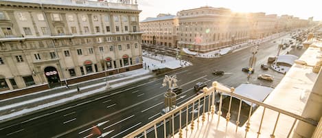 Classic Apartment (Nezavisimosti, 23) | 1 bedroom, individually furnished, iron/ironing board, free WiFi