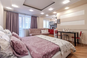 Economy-Apartment (Internatsionalnaya 15)