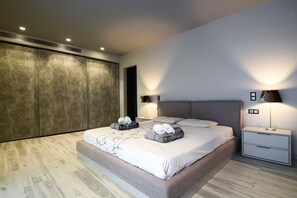 Villa, 5 chambres, piscine privée | Fer et planche à repasser, Wi-Fi gratuit, draps fournis