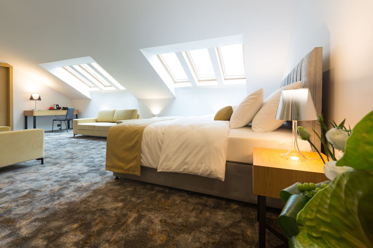 superior suite | 1 bedroom, premium bedding, down duvets, memory-foam beds