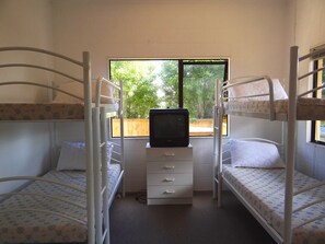 3 Schlafzimmer, Bügeleisen/Bügelbrett, Bettwäsche