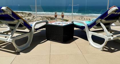 Luxury Penthouse Eva 180 degree Oceanview, Praia d'El Rey Silvercoast, Amoreira