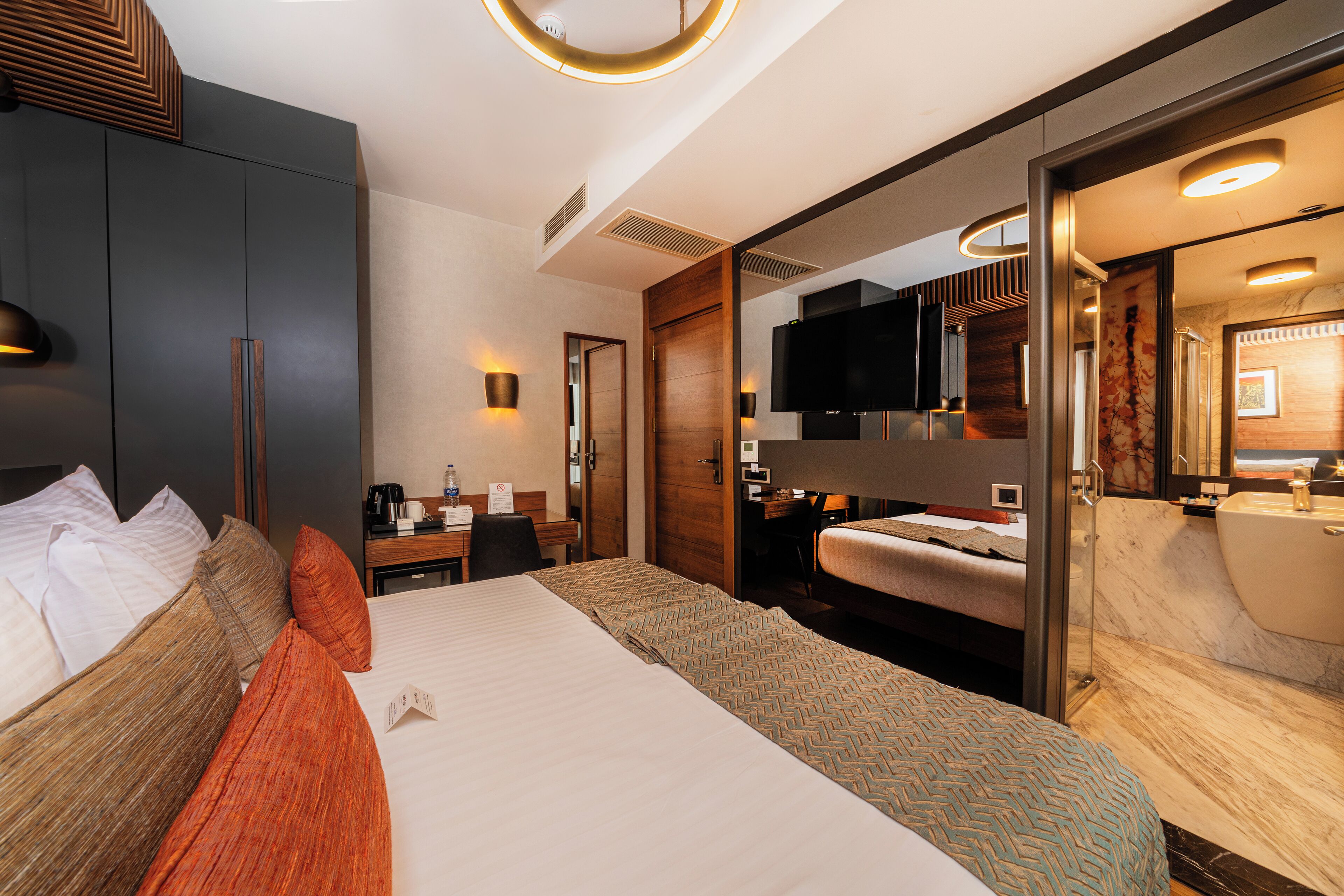 Premium bedding, minibar, in-room safe, desk