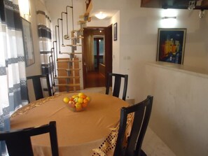 Dining - Apartments Abjanic - Studio with Balcony and Sea View - Ilije Sarake (Dubrovnik)
