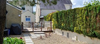 3 bedroom accommodation in Garnant, near Ammanford