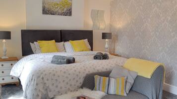 3 bedrooms, free WiFi, bed sheets