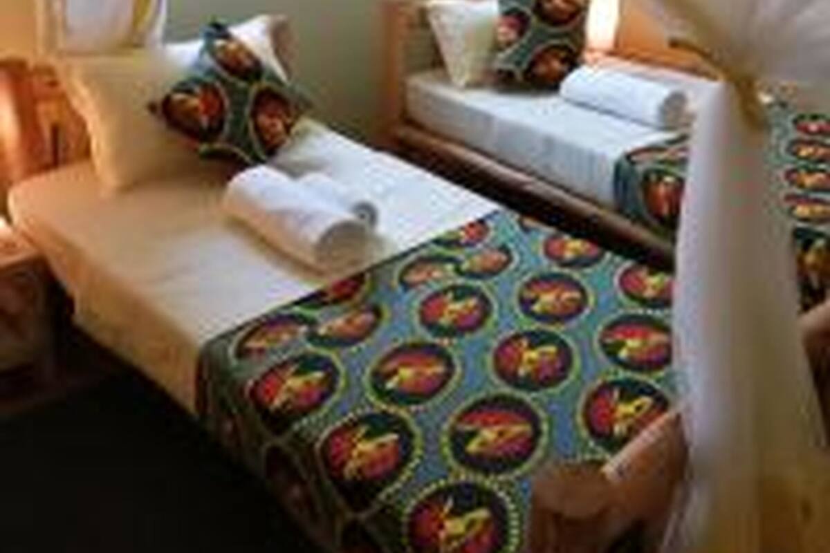 3 bedrooms, desk, free WiFi, bed sheets