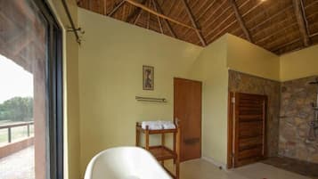 Separate tub and shower, free toiletries, bathrobes, slippers