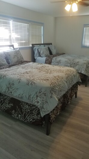 5 Schlafzimmer, kostenloses WLAN, Bettwäsche