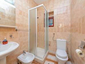 Baignoire, serviettes fournies