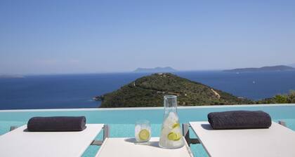 Brandneue Villa Fyki mit herrlichem Meerblick im malerischen Sivota!