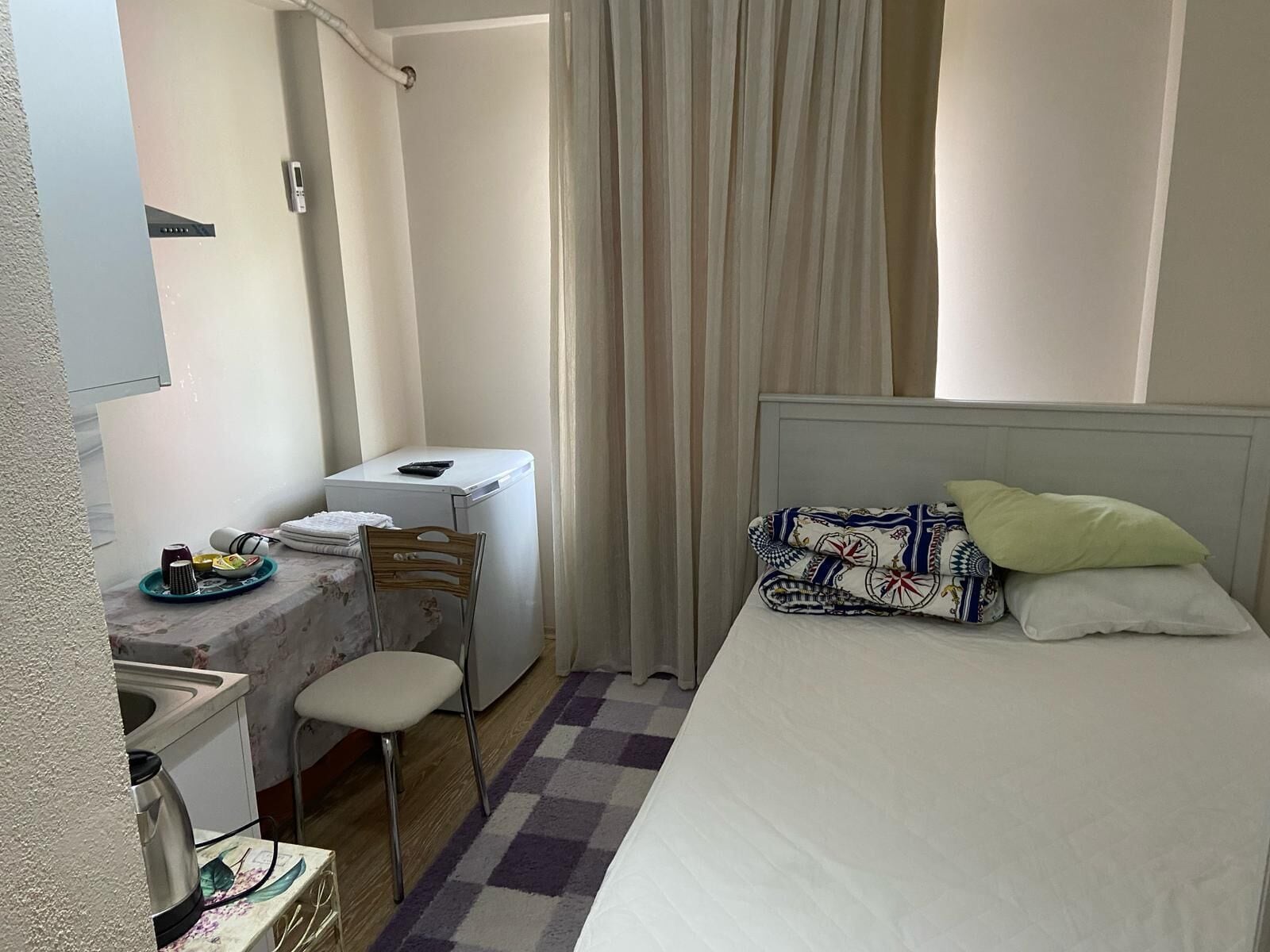 Vila júnior, vista para o jardim | 1 quarto, escrivaninha, espaço de trabalho para notebook