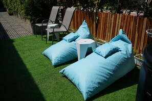 Sundeck - Napa Hostel Samrong Station (Samut Prakan)