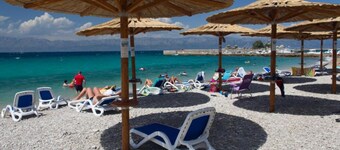 Apartments Kula - Three Bedroom Apartment with Balcony and Sea View-B5