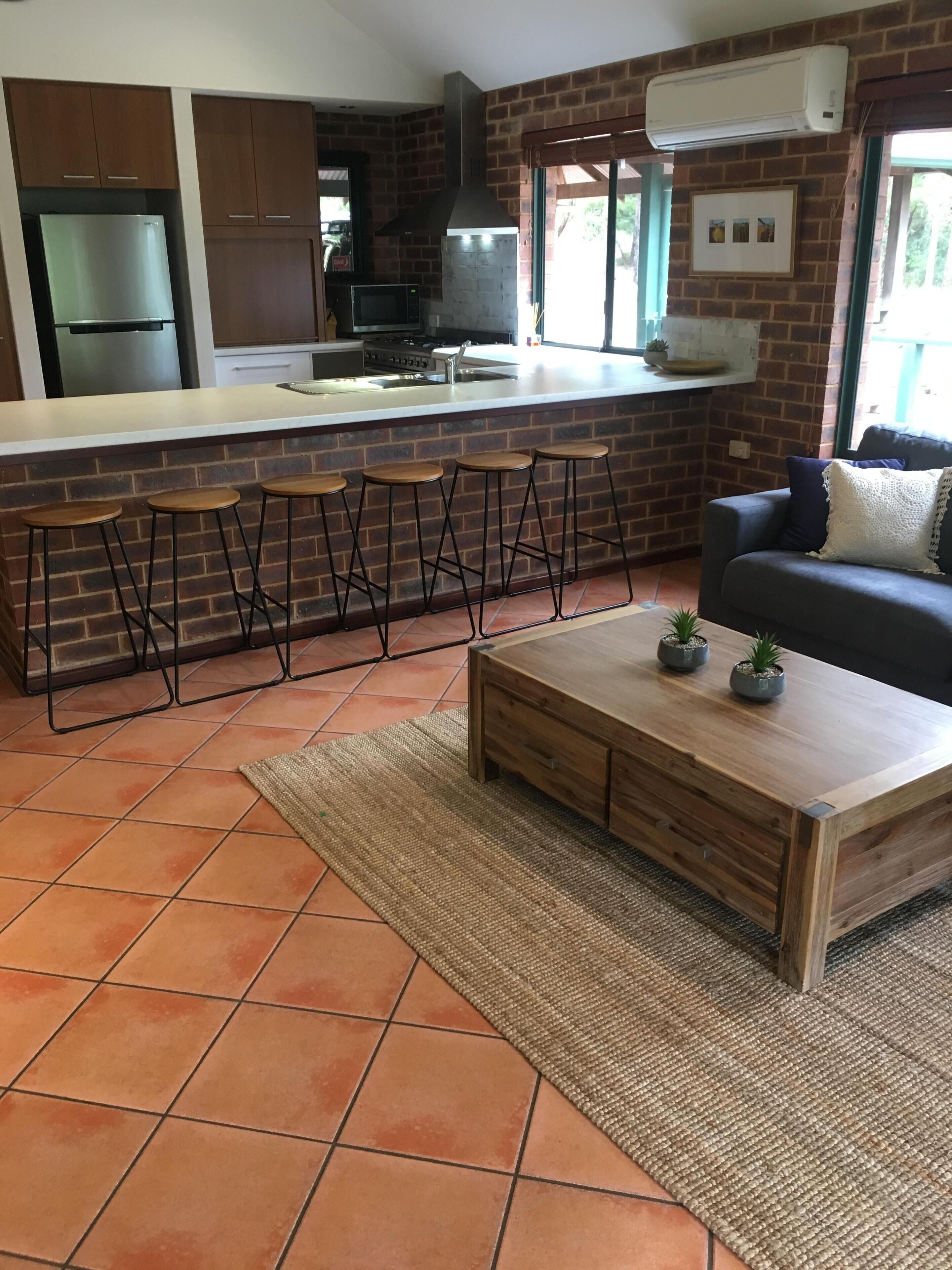 The Nook on Hermitage is the perfect place to stay for a getaway down South. — image 2