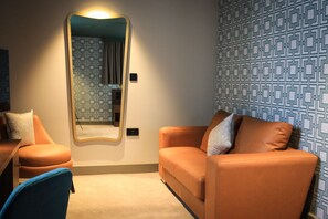 Living room - The Comet London Hatfield (Hatfield)