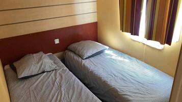 Mobil Karavan, 3 kamar tidur | Didekorasi berbeda-beda dan dilengkapi dengan perabotan berbeda-beda