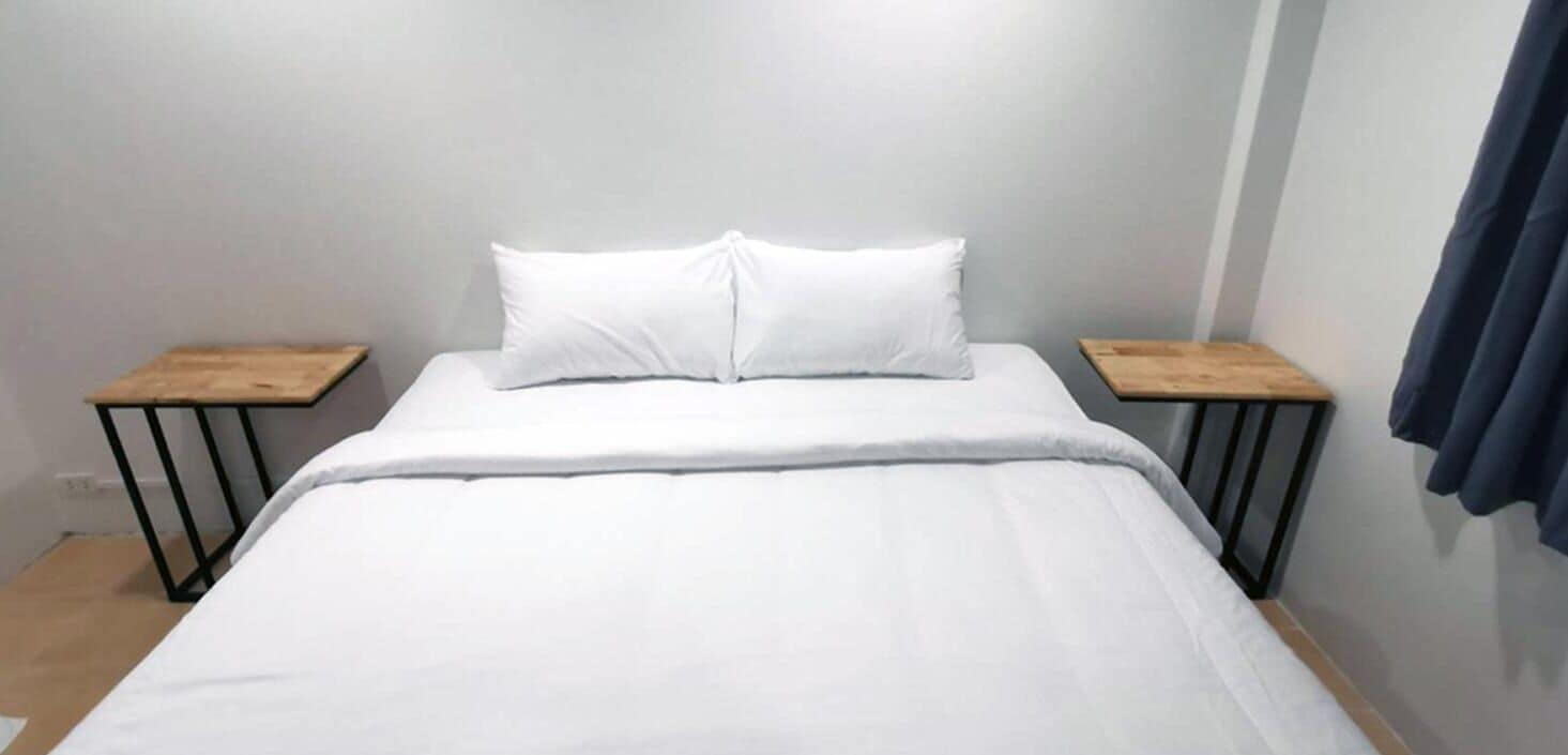 書桌、隔音、免費 Wi-Fi