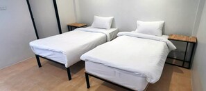 Habitación con 2 camas individuales | Insonorización y wifi gratis 