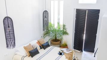 Family Suite | Premium bedding, Tempur-Pedic beds, in-room safe, individually decorated