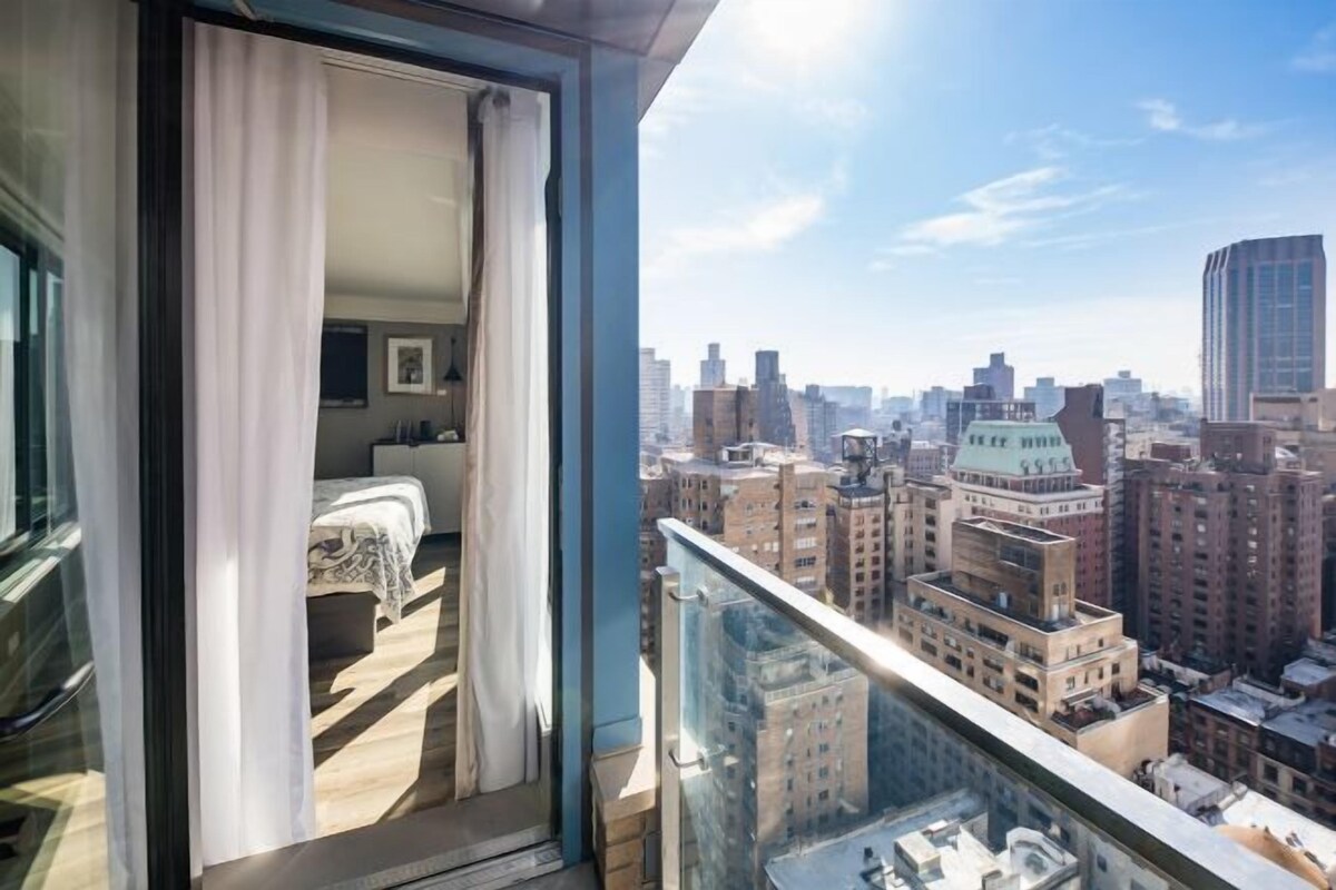 Balcony Room