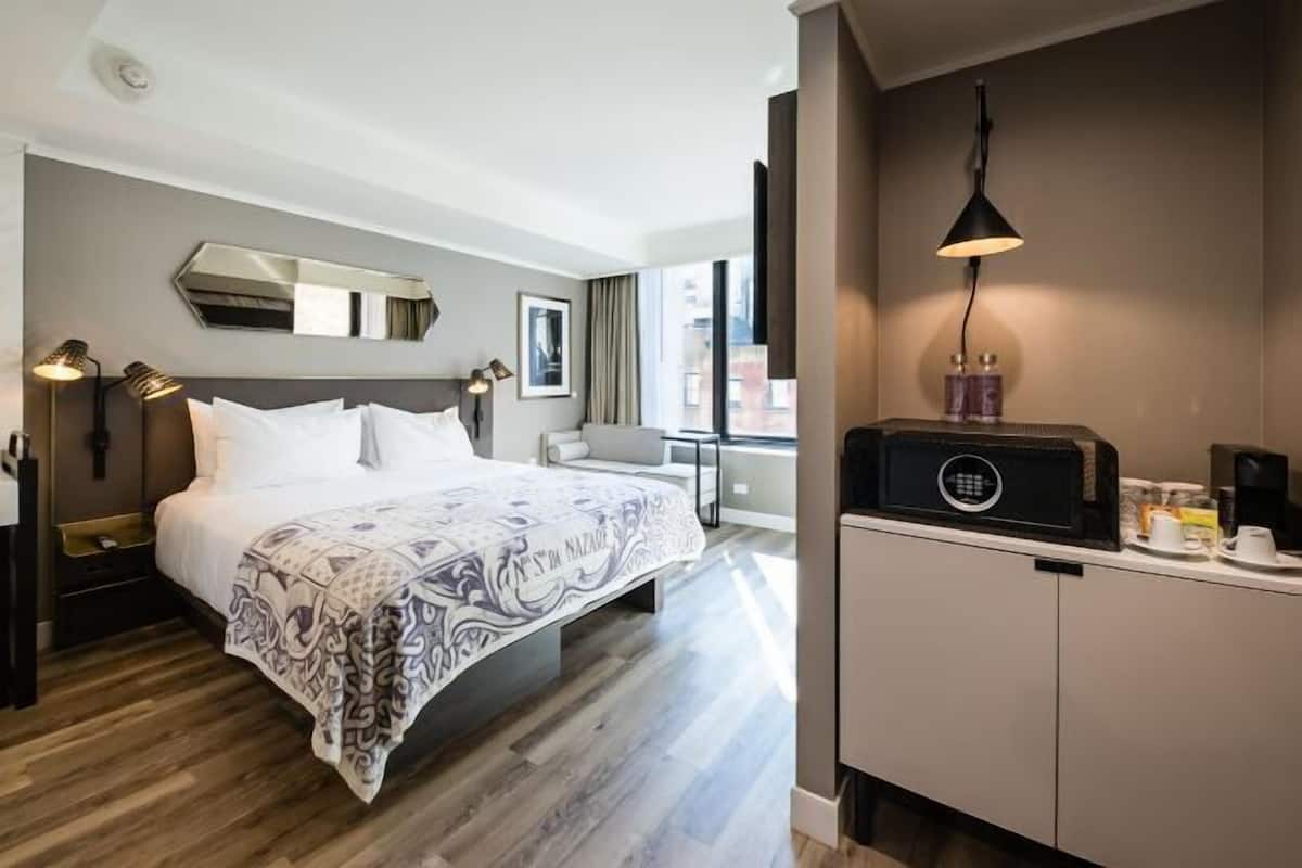 Minibar, in-room safe, blackout drapes, soundproofing