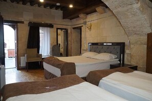 Free WiFi, bed sheets - Beliz Hanim Konaklari (Gaziantep)