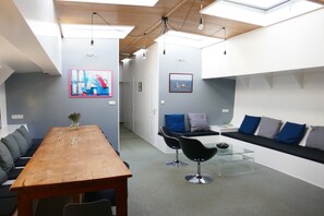 Exclusive Apartment | Living area - Boathotel Rotterdam Wilhelmina (Rotterdam)